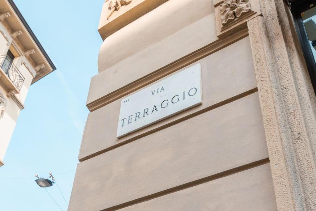 R Sterlizia House, Milan
